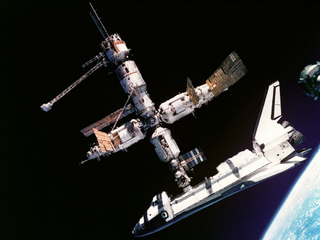 Illustration for article titled What Does Space Travel Do to Your Mind? NASA's Resident Psychiatrist Reveals All.